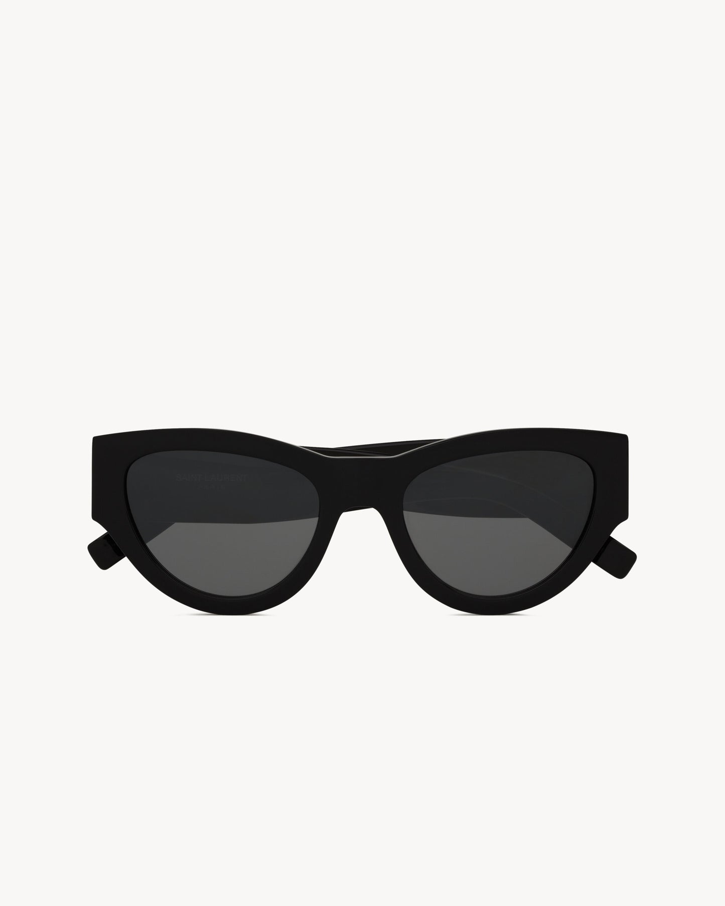 Occhiali da sole con montatura spessa in acetato nero donna