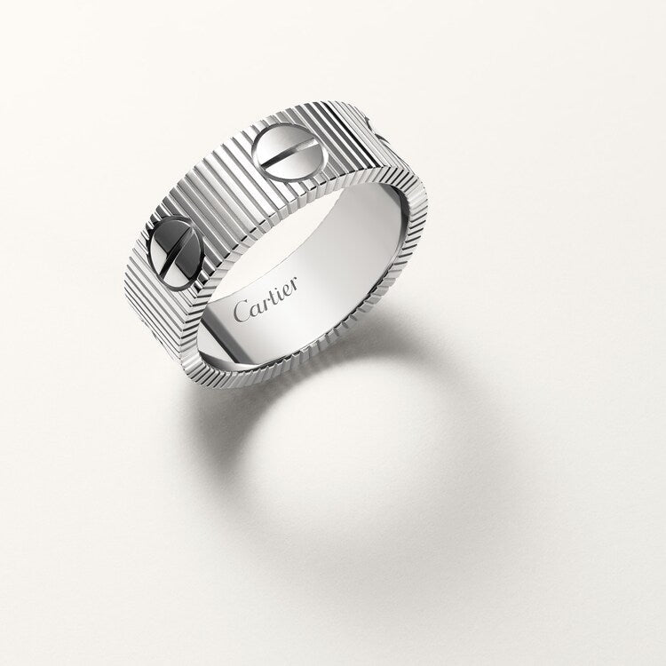 Anello LOVE Unlimited in color argento