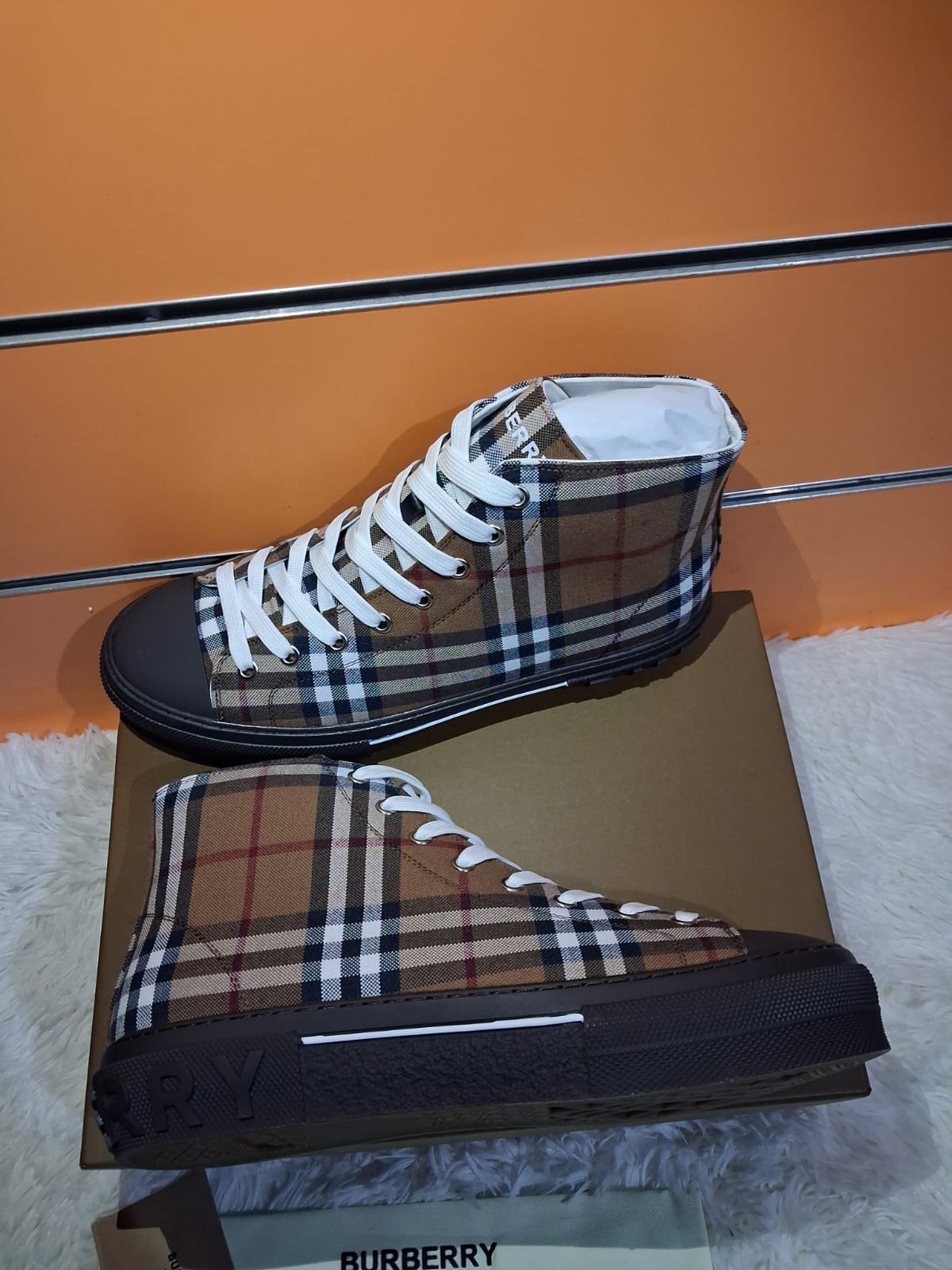 Sneakers Alte Burberry
