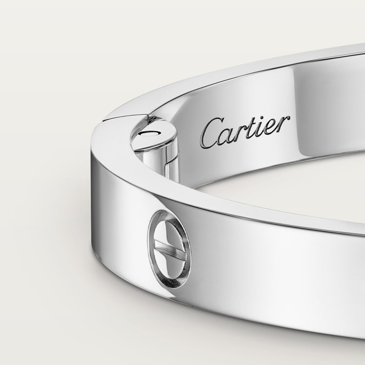 LOVE bracciale modello medio 4 diamanti in color argento