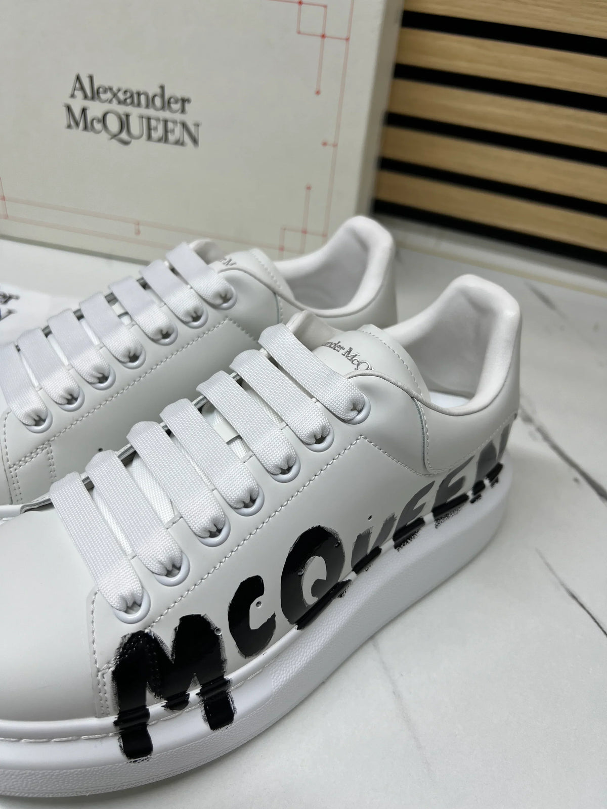 Alexander Mcqueen Graffiti Bianca