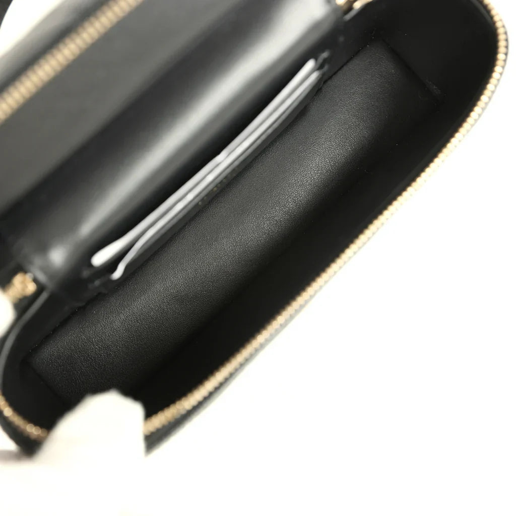 Vanity Case con Manico Superiore in Pelle di Agnello Trapuntata Nera
