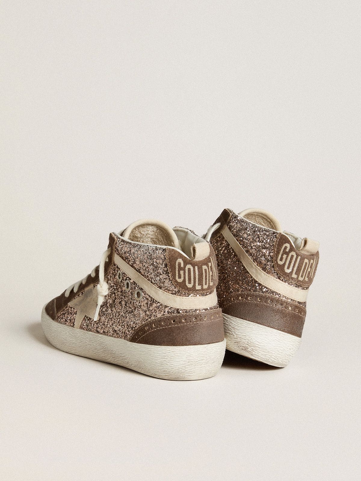Glitter con stella in suede perla e inserti in suede marrone