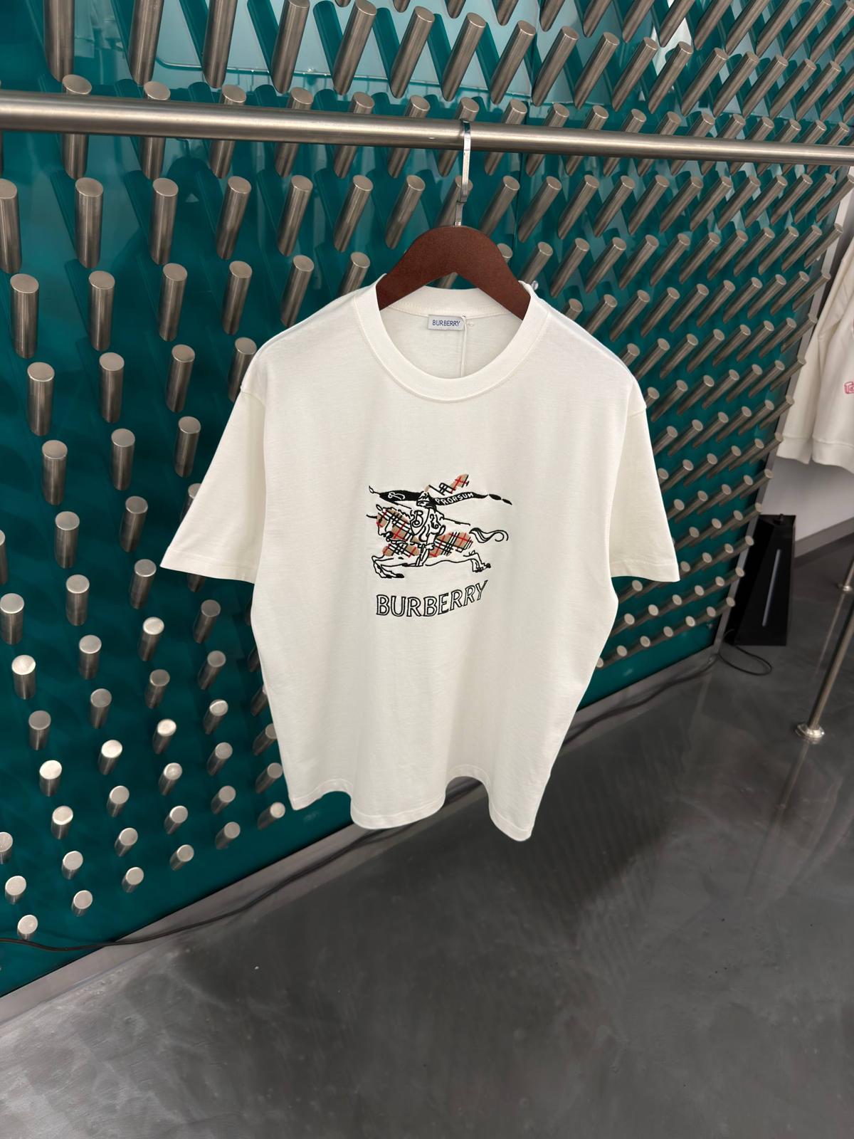 T-shirt Burberry 002