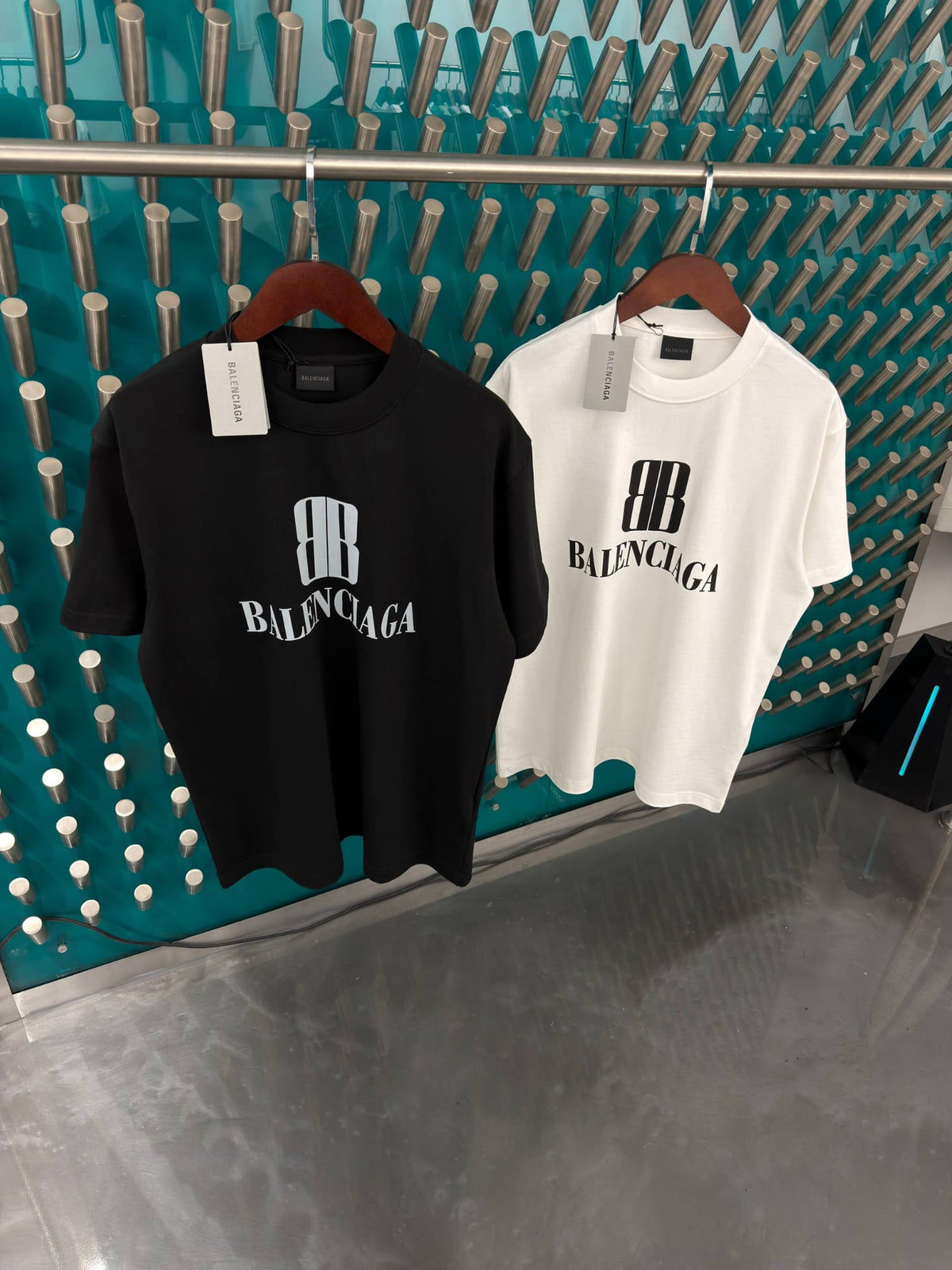 T-shirt Balenciaga 010
