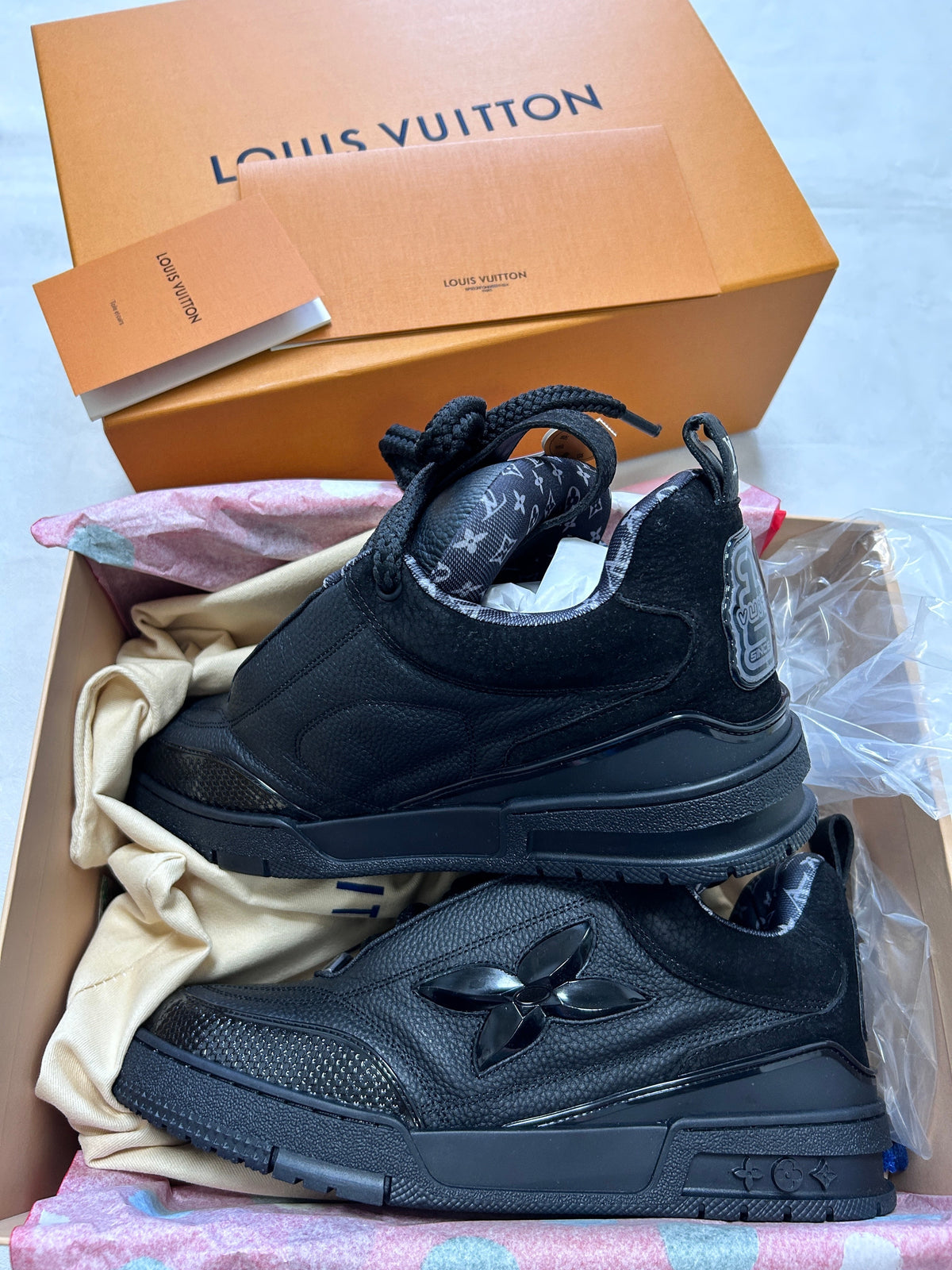 Sneakers LV Skate Nera