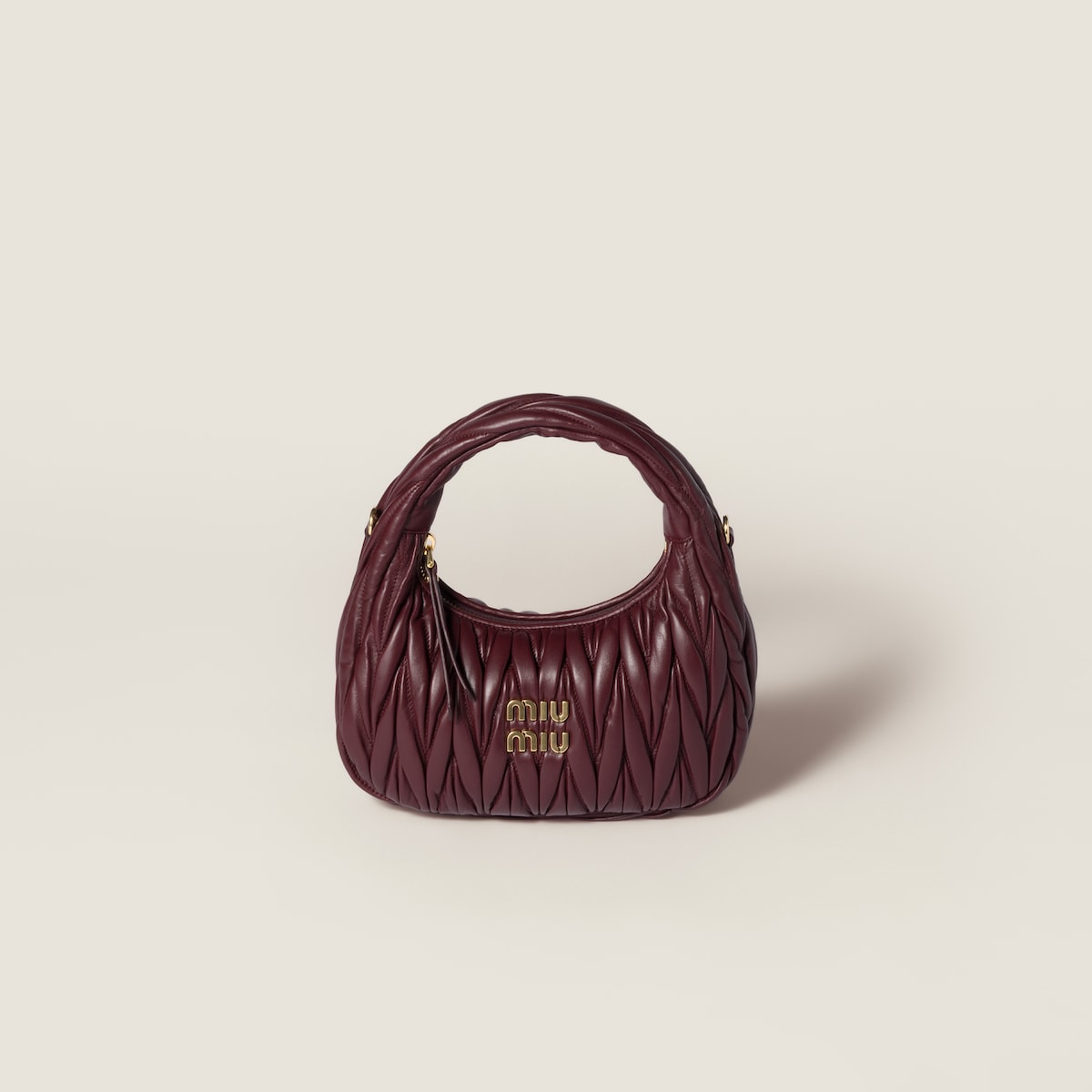 Borsa piccola hobo Wander in nappa matelassé bordeaux