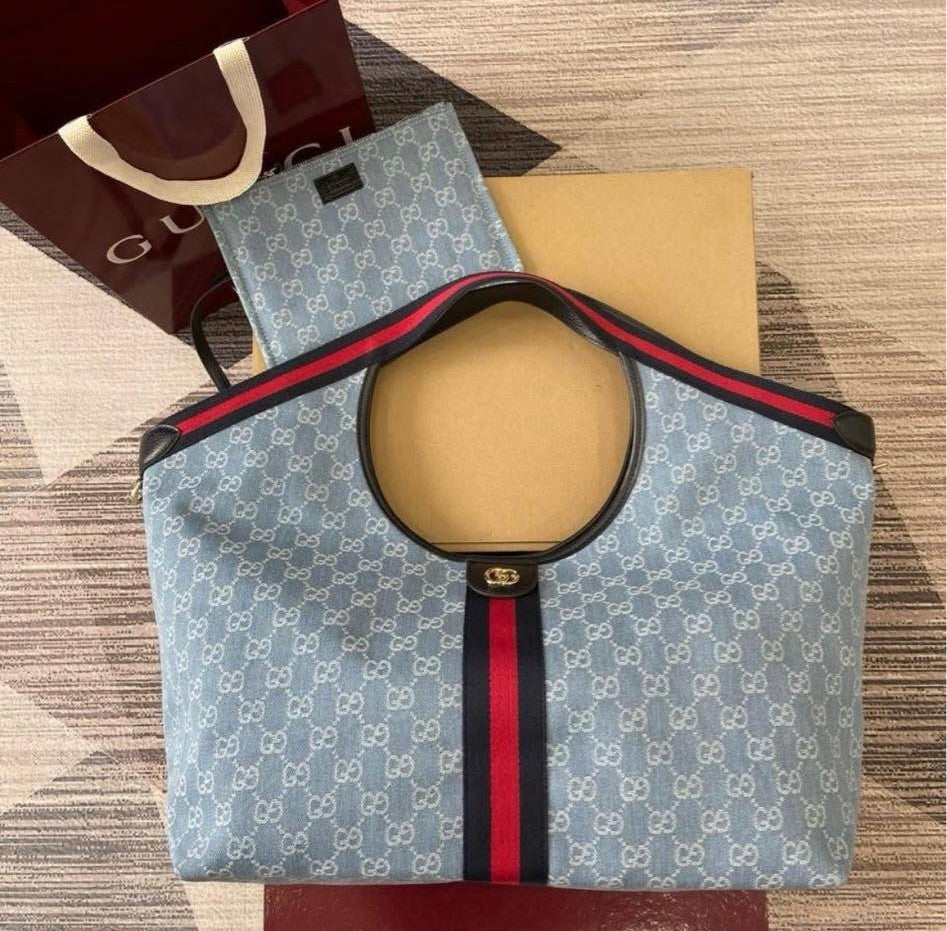 Borsa shopping GG Giglio misura piccola in tessuto azzurro e bianco