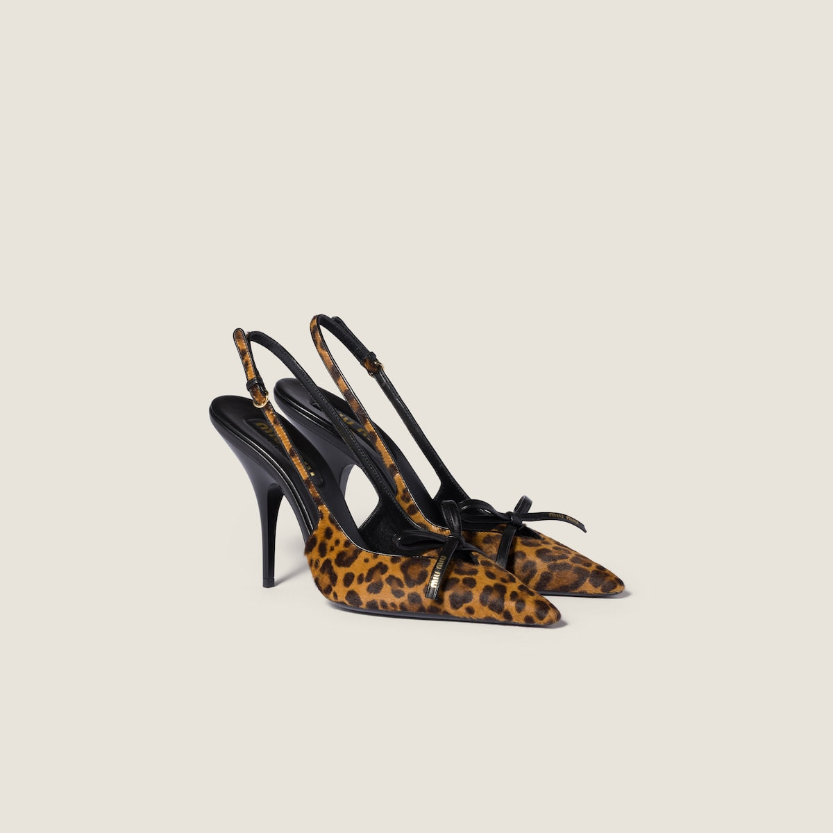 Décolleté slingback in pelle stampata con fiocco miele