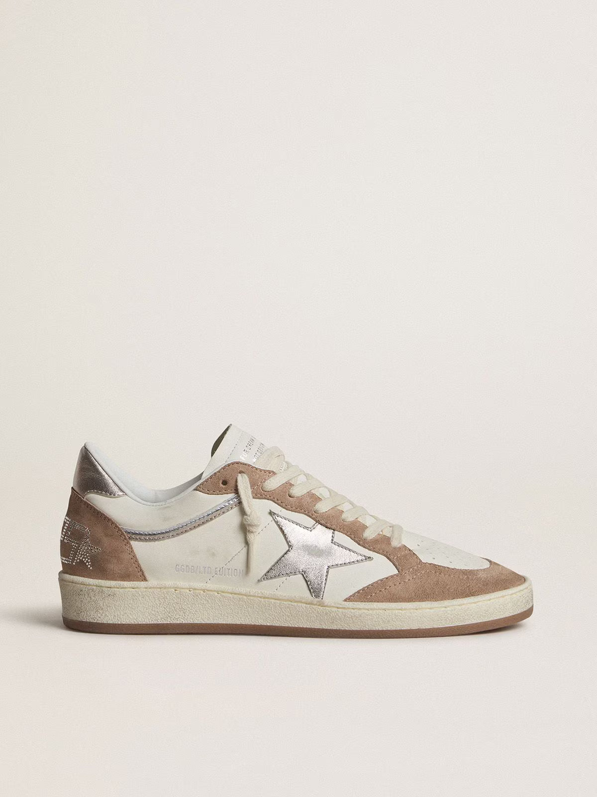 LTD in nappa bianca e suede rosa antico con stella e talloncino in pelle laminata argento