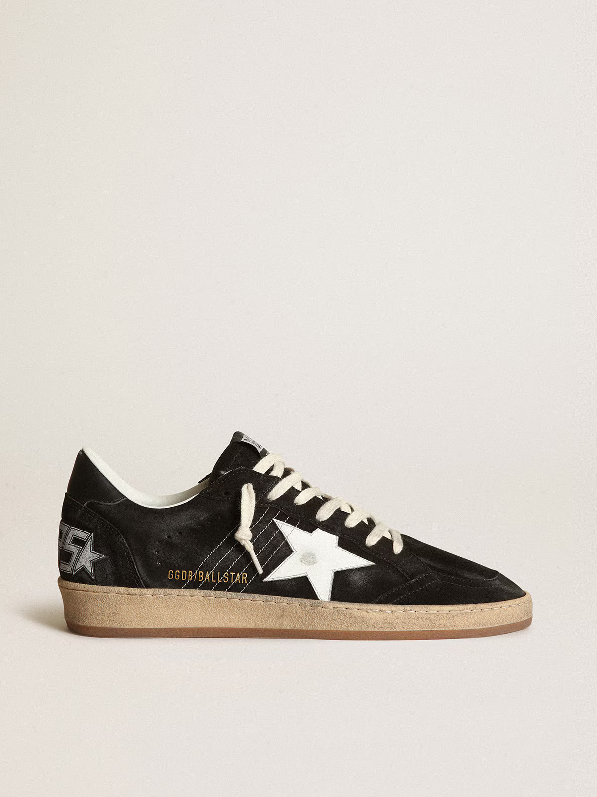 Suede nero con stella in pelle bianca