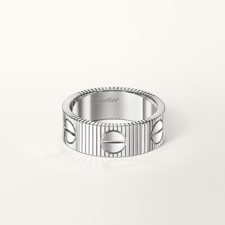Anello LOVE Unlimited in color argento