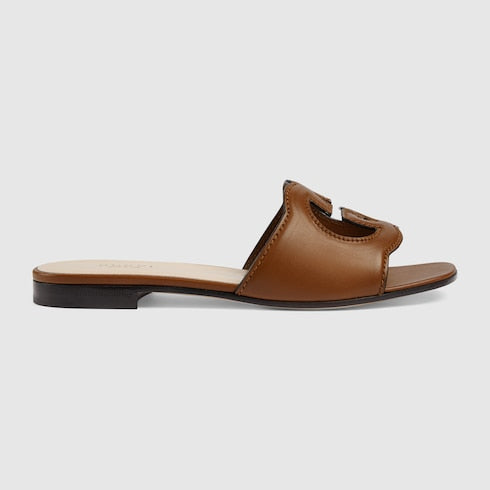 Sandalo slider donna con dettaglio Incrocio GG cut-out in pelle color cuoio