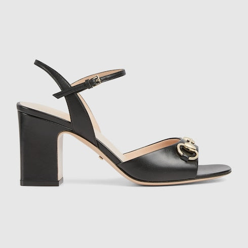 Sandalo con tacco donna con Morsetto in pelle nera