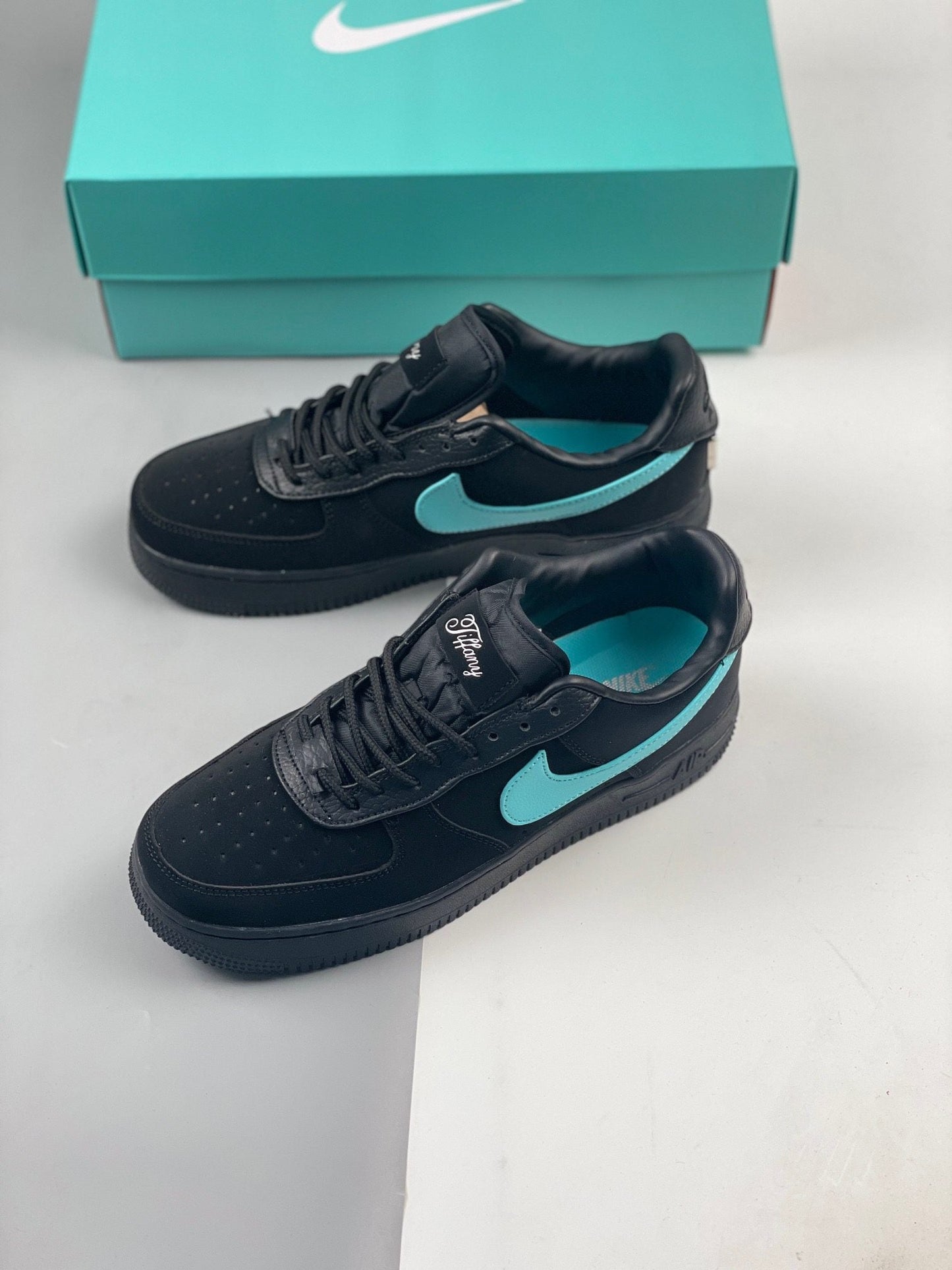 AIR FORCE 1 LOW X TIFFANY & CO