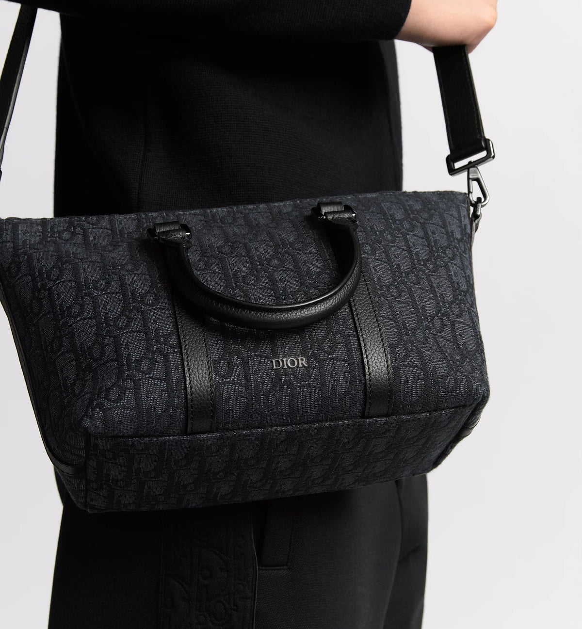 Weekender 25 Nero Jacquard Oblique e pelle di vitello martellata nera