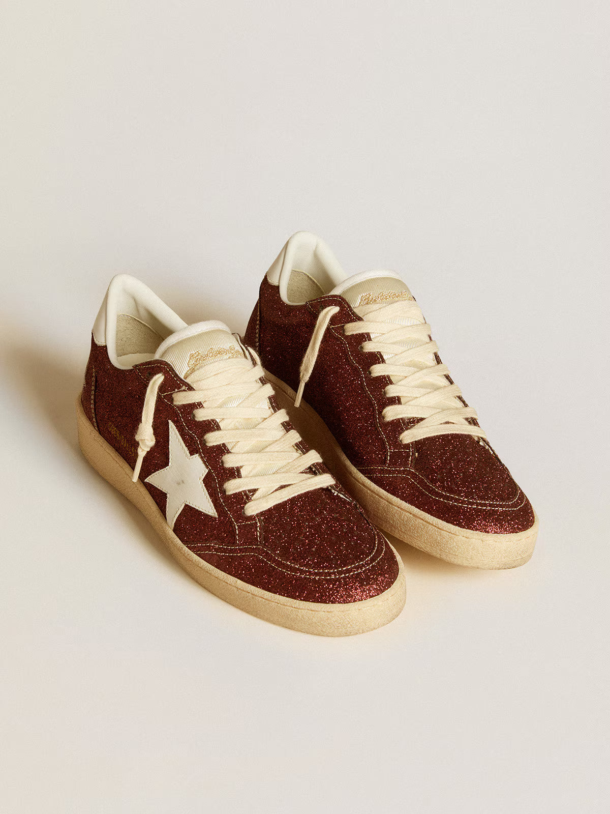 Glitter bordeaux con stella e talloncino in pelle bianca