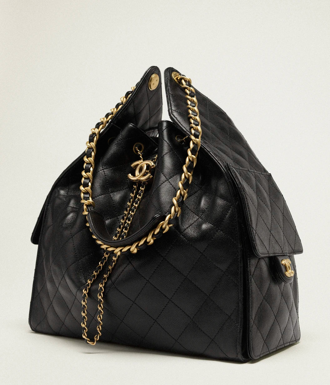 Borsa 25 media nera