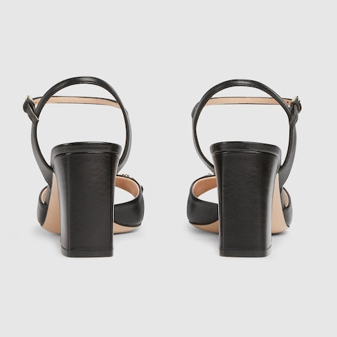 Sandalo con tacco donna con Morsetto in pelle nera