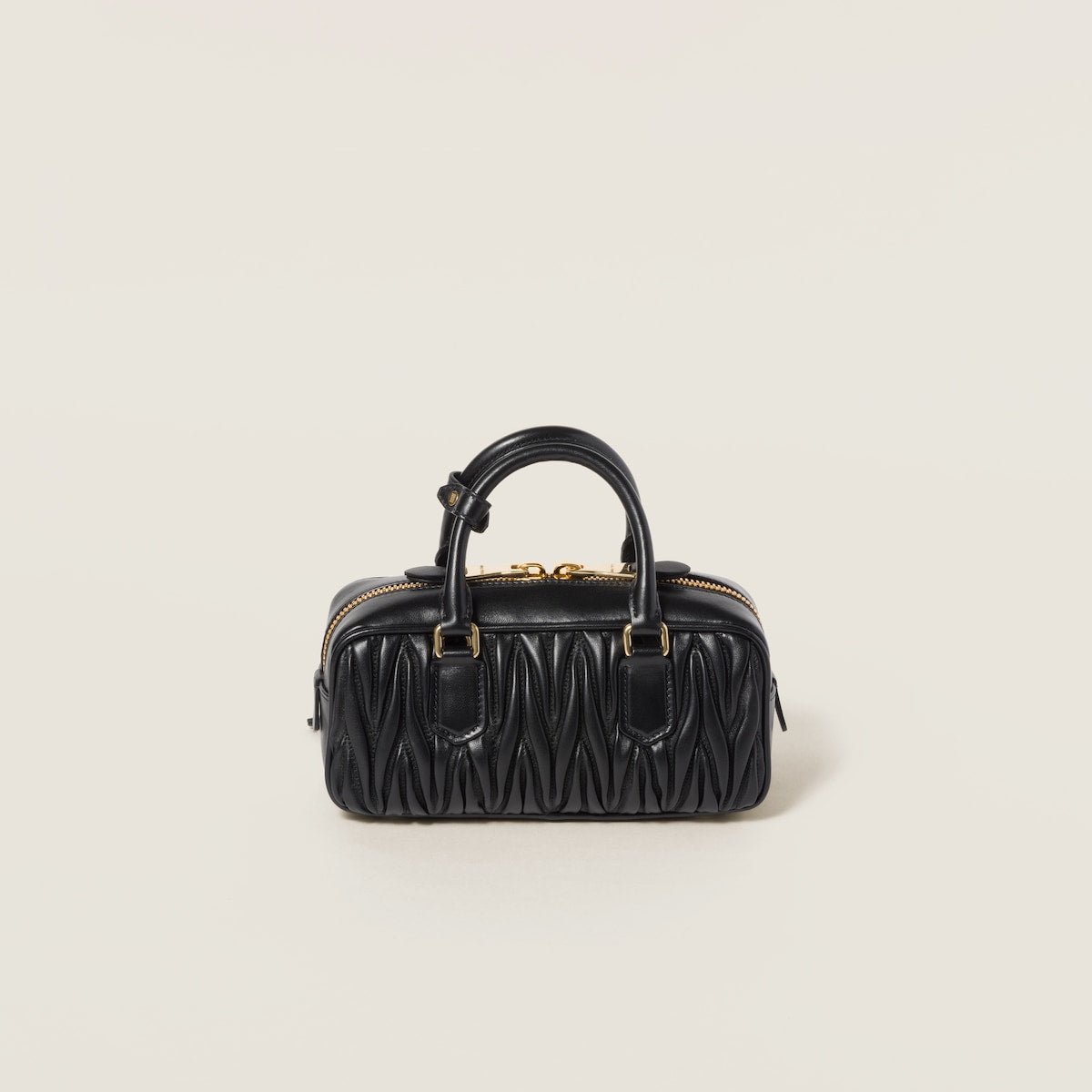 Borsa Arcadie regulare in nappa matelassé nera
