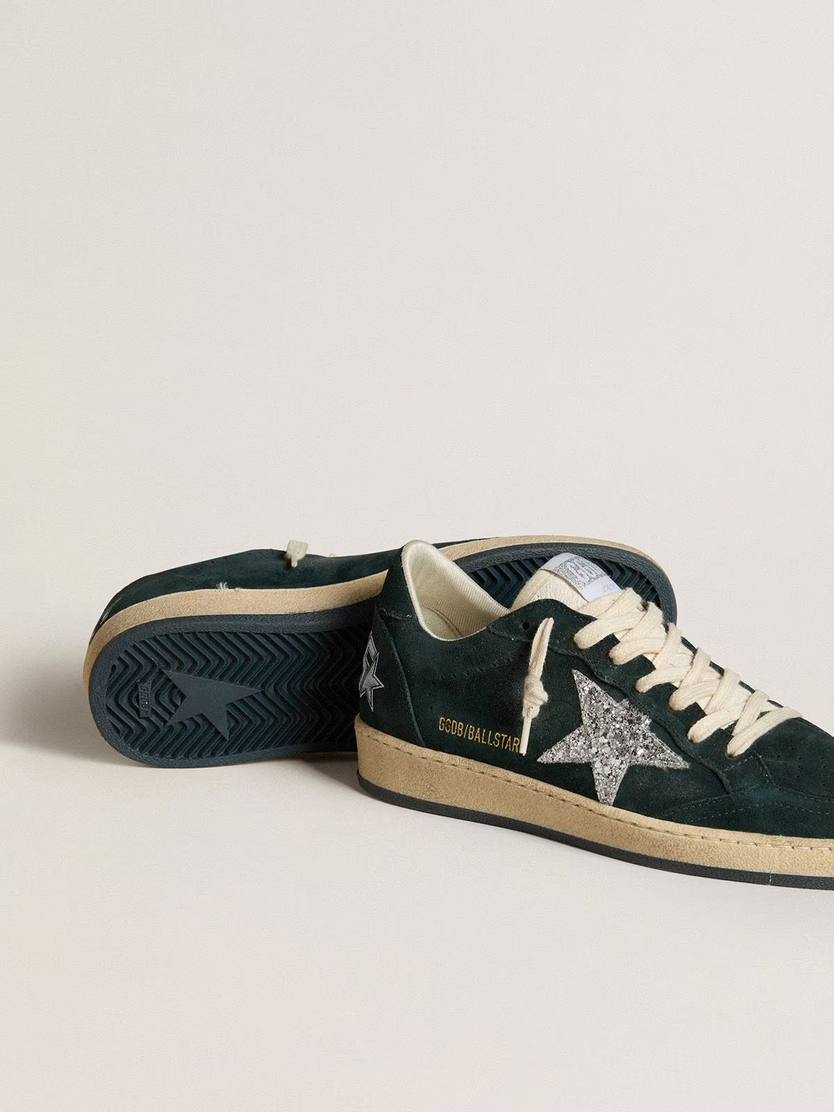 Suede verde con stella in glitter argento