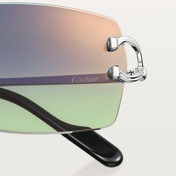 Occhiali da sole classici con motivo a C e lenti sfumate blu e verde da uomo