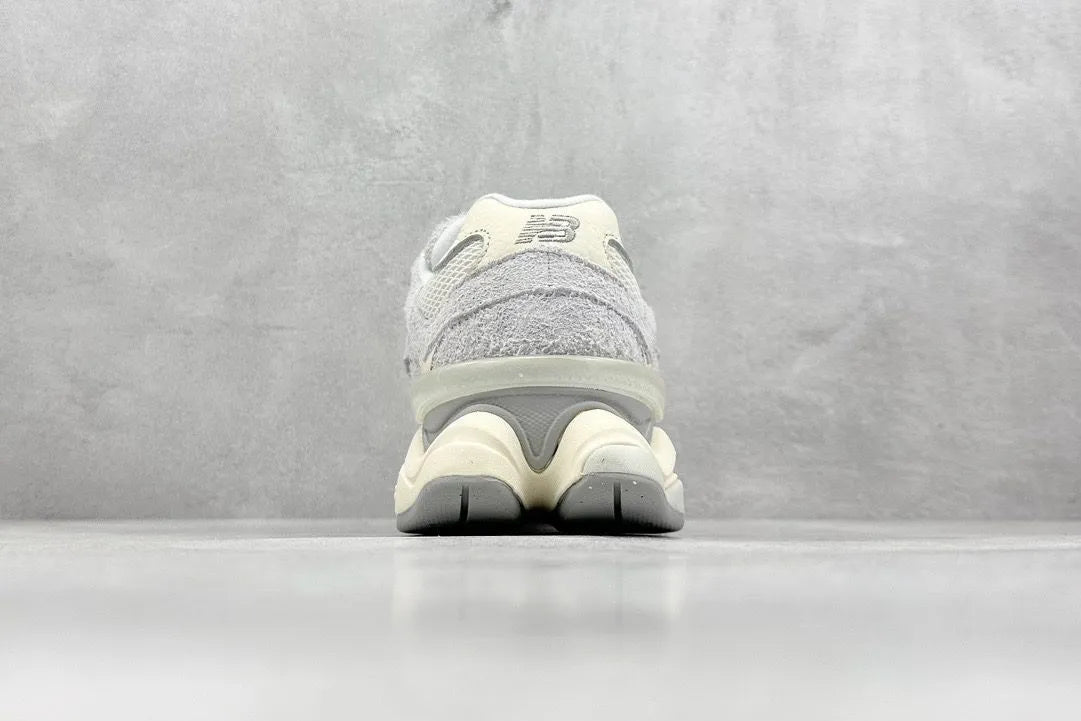 New Balance 9060 Quartz Grey