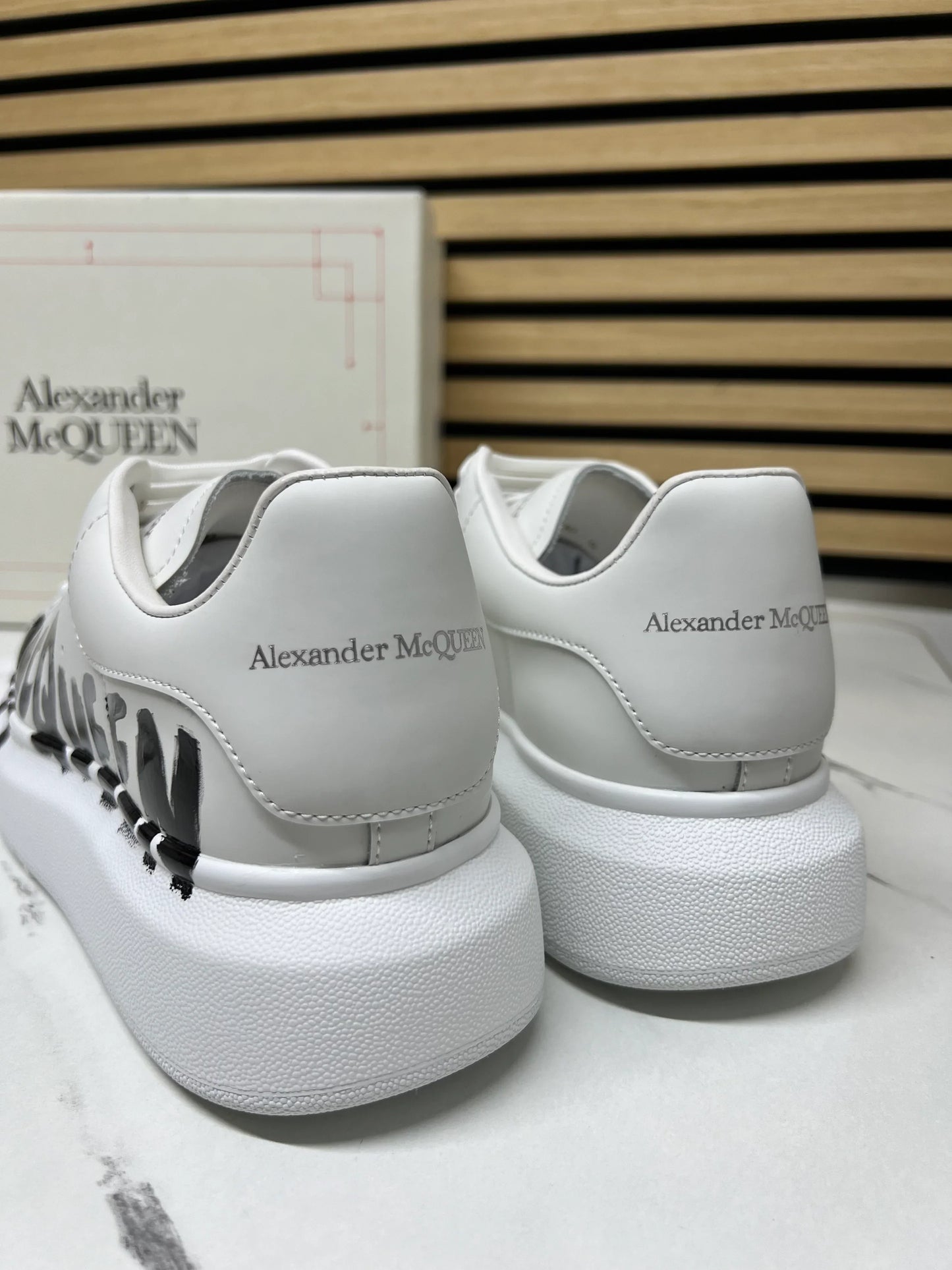Alexander Mcqueen Graffiti Bianca