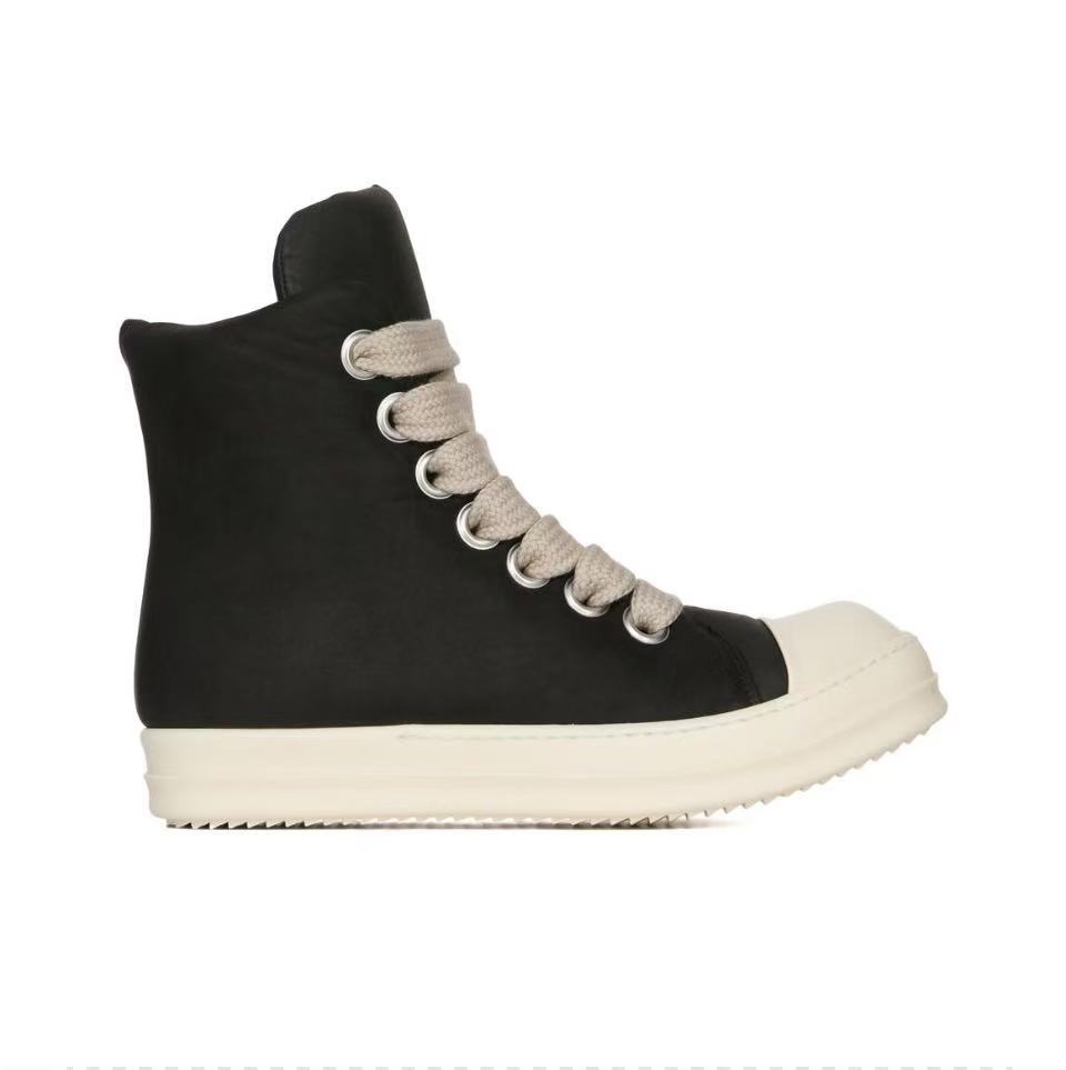 Jumbo Sneakers