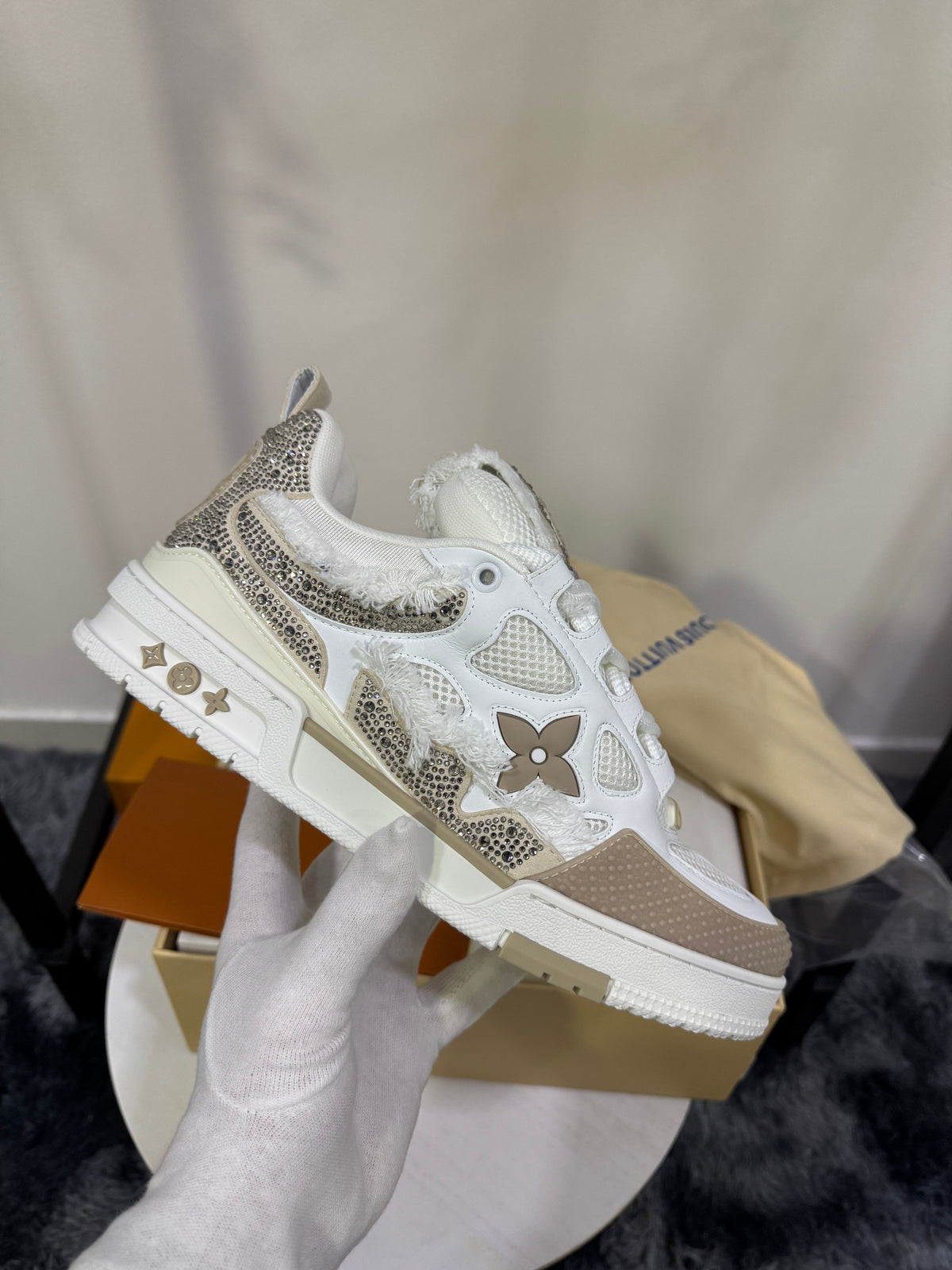 Sneakers LV Skate Beige Crystal
