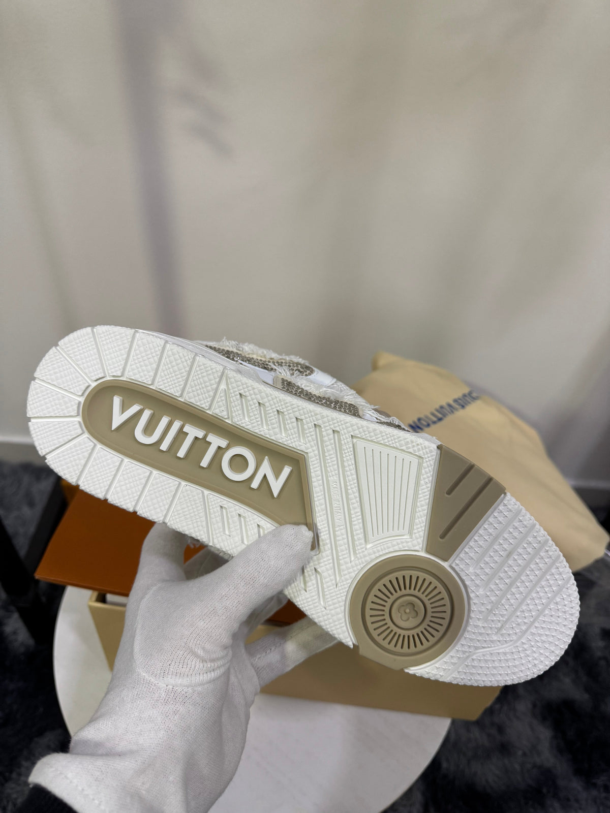 Sneakers LV Skate Beige Crystal