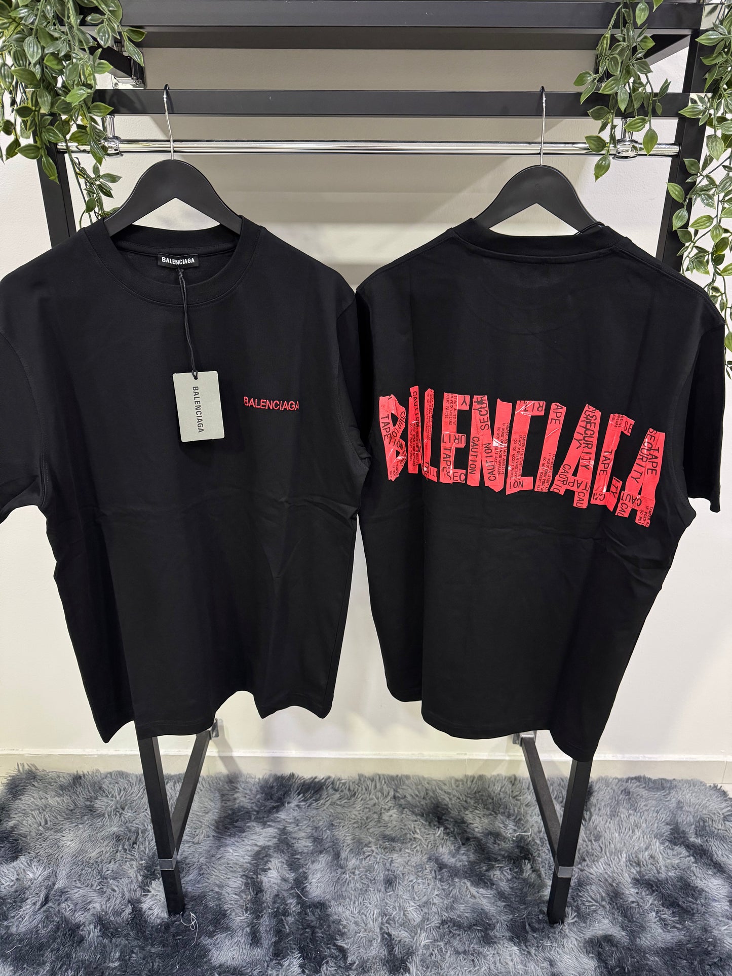 T-shirt Balenciaga "Caution"