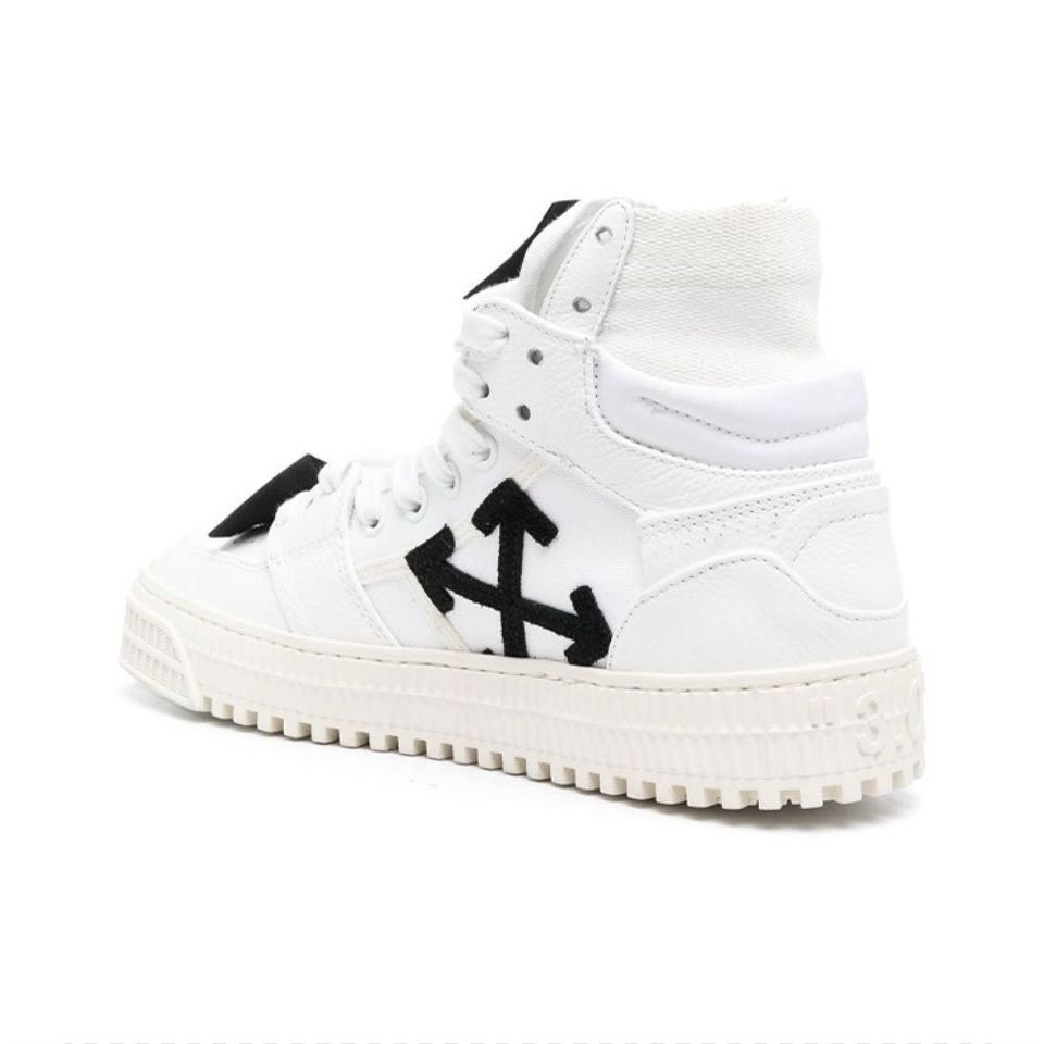 OFF-WHITE Off-Court special