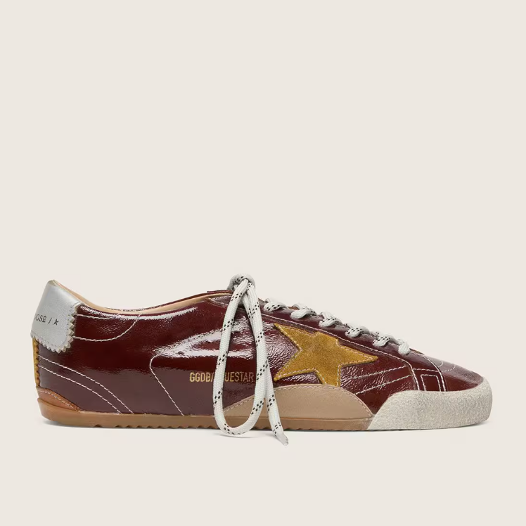True in naplak bordeaux con stella in suede e talloncino in nappa argento