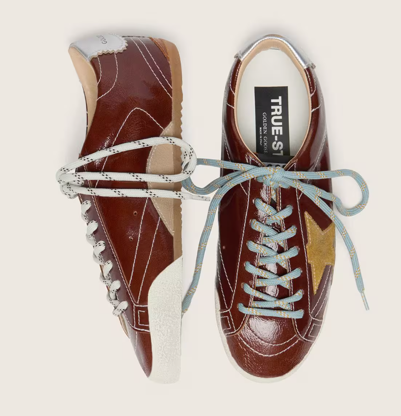 True in naplak bordeaux con stella in suede e talloncino in nappa argento