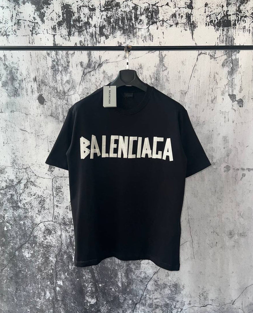 T-shirt Balenciaga "Tape Type"