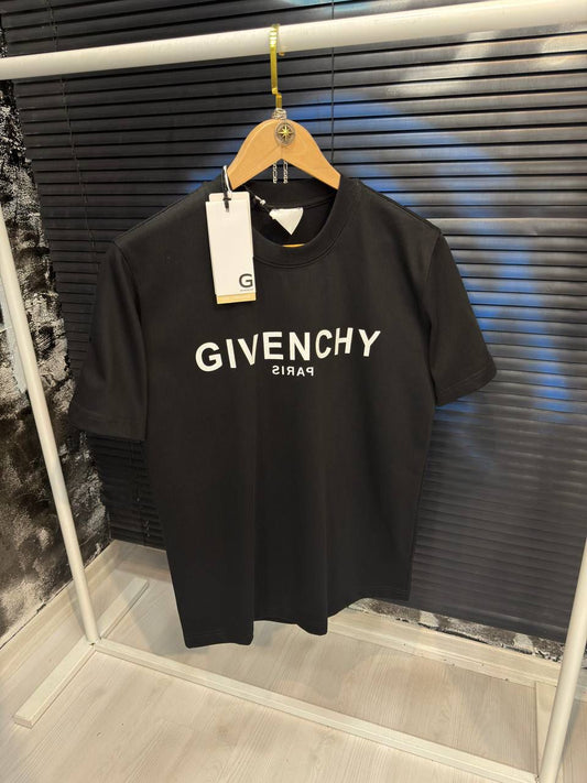 T-shirt Givenchy 002