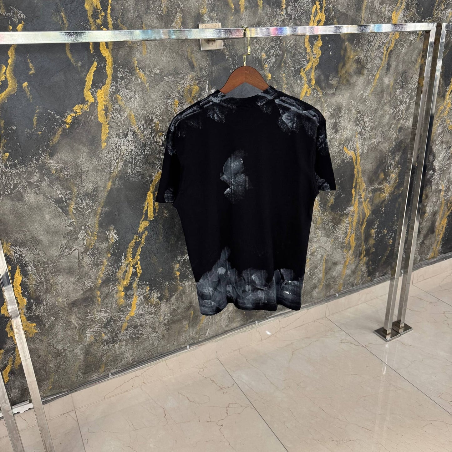 T-shirt Balenciaga 007