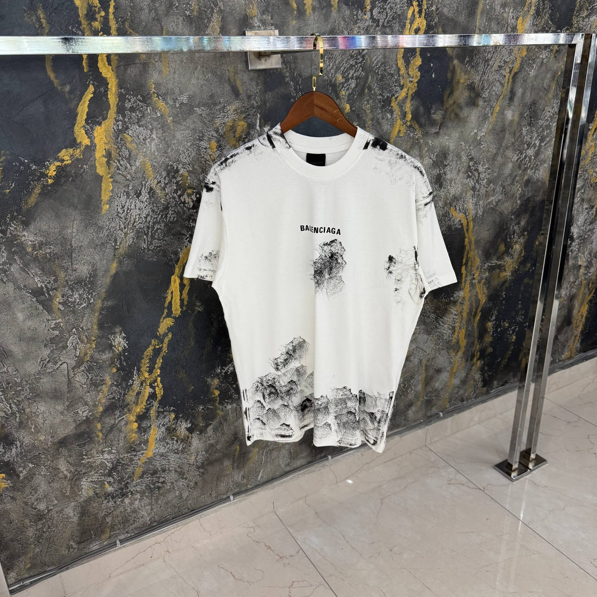 T-shirt Balenciaga 007