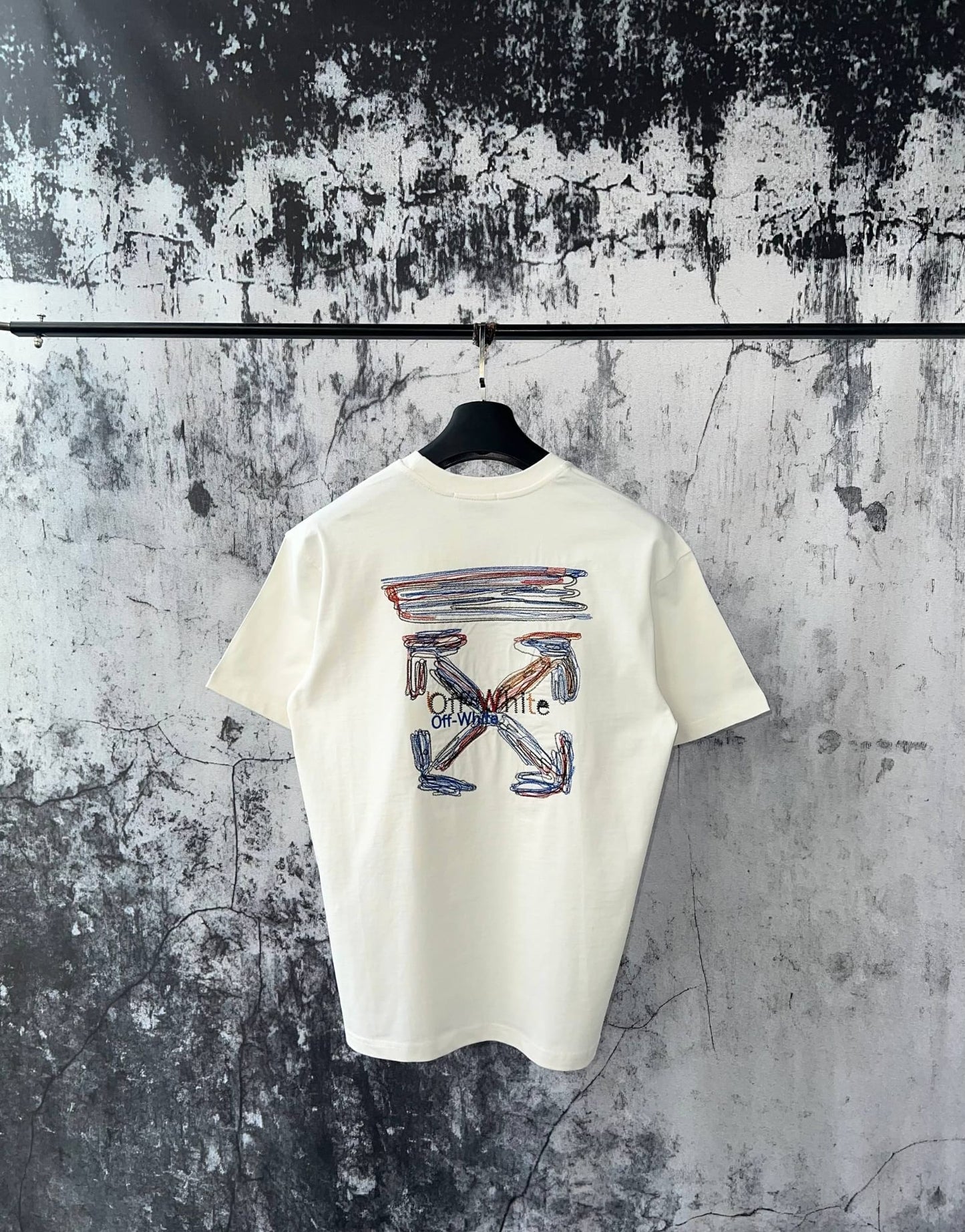T-shirt Off-White 009