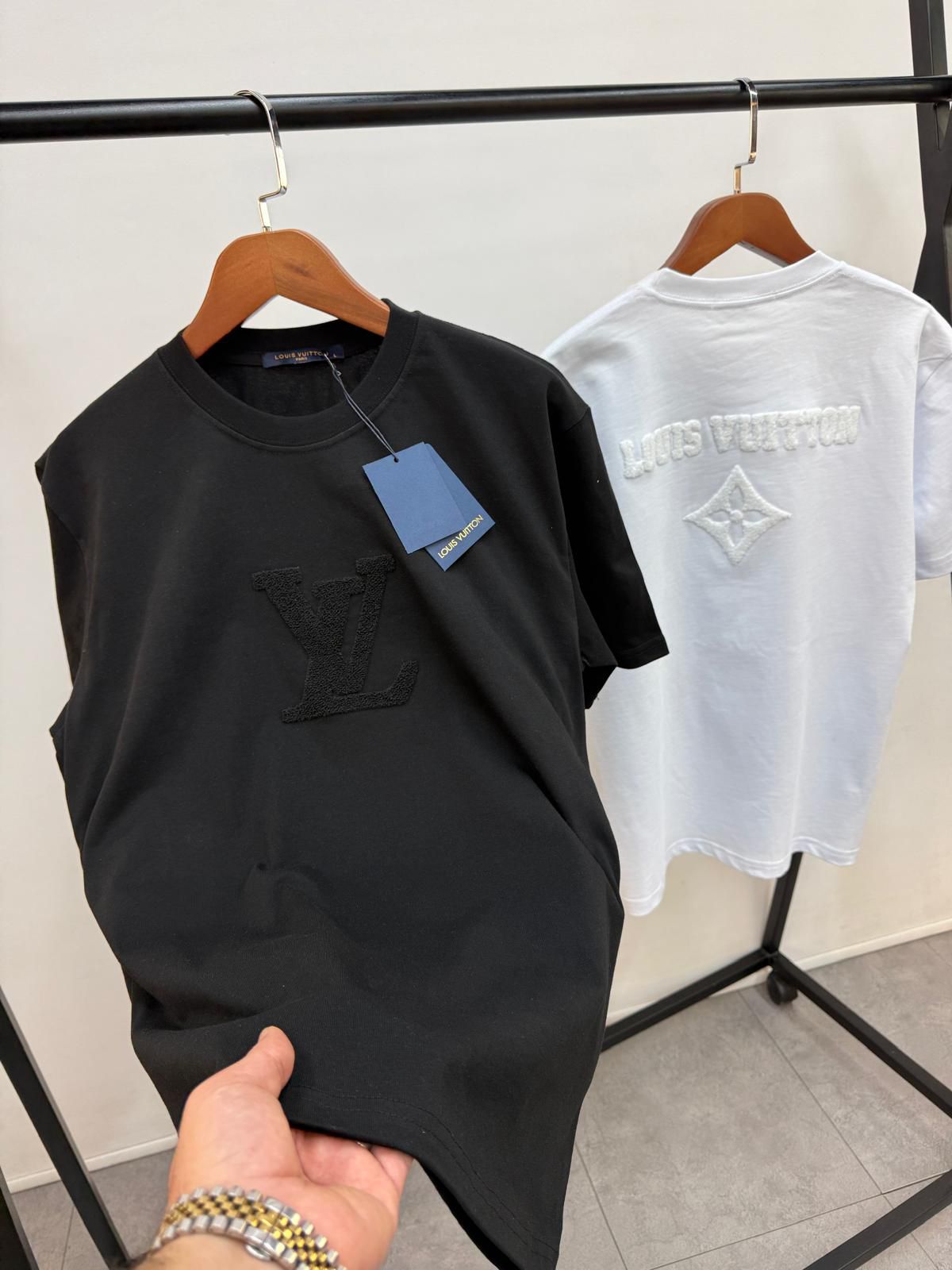 T-shirt LV 008