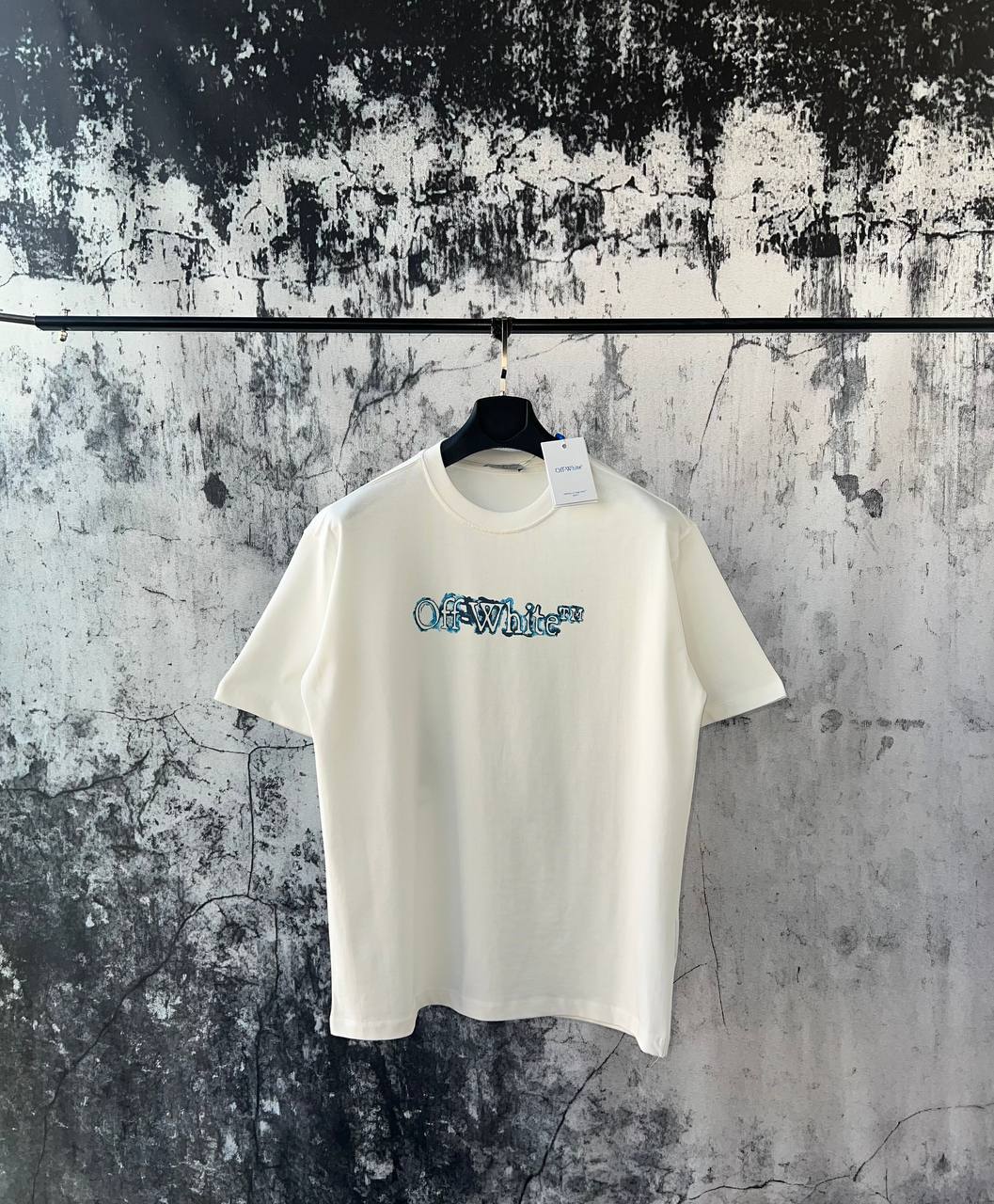 T-shirt Off-White 012