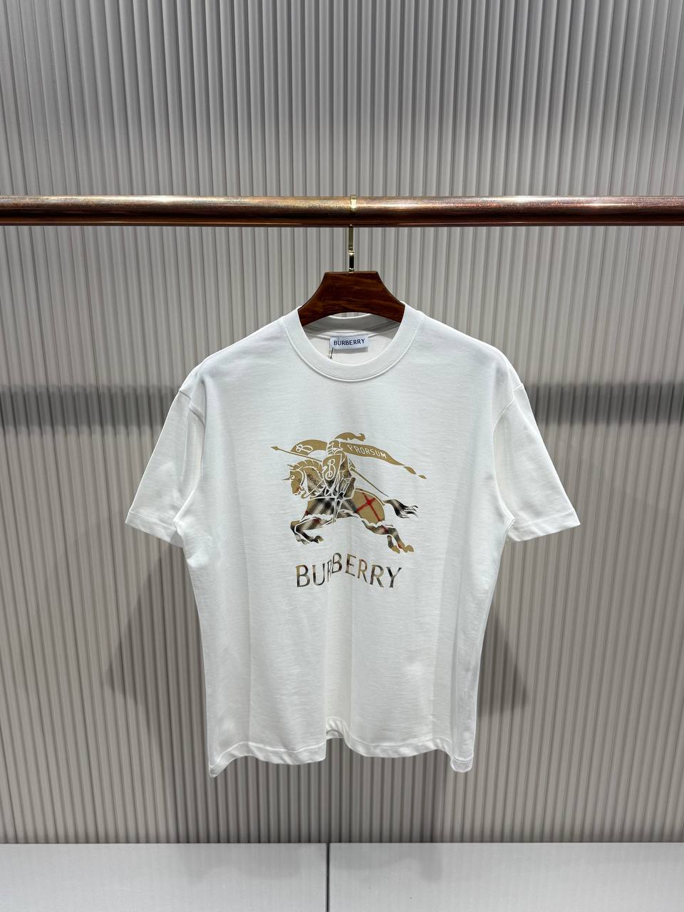T-shirt Burberry 004