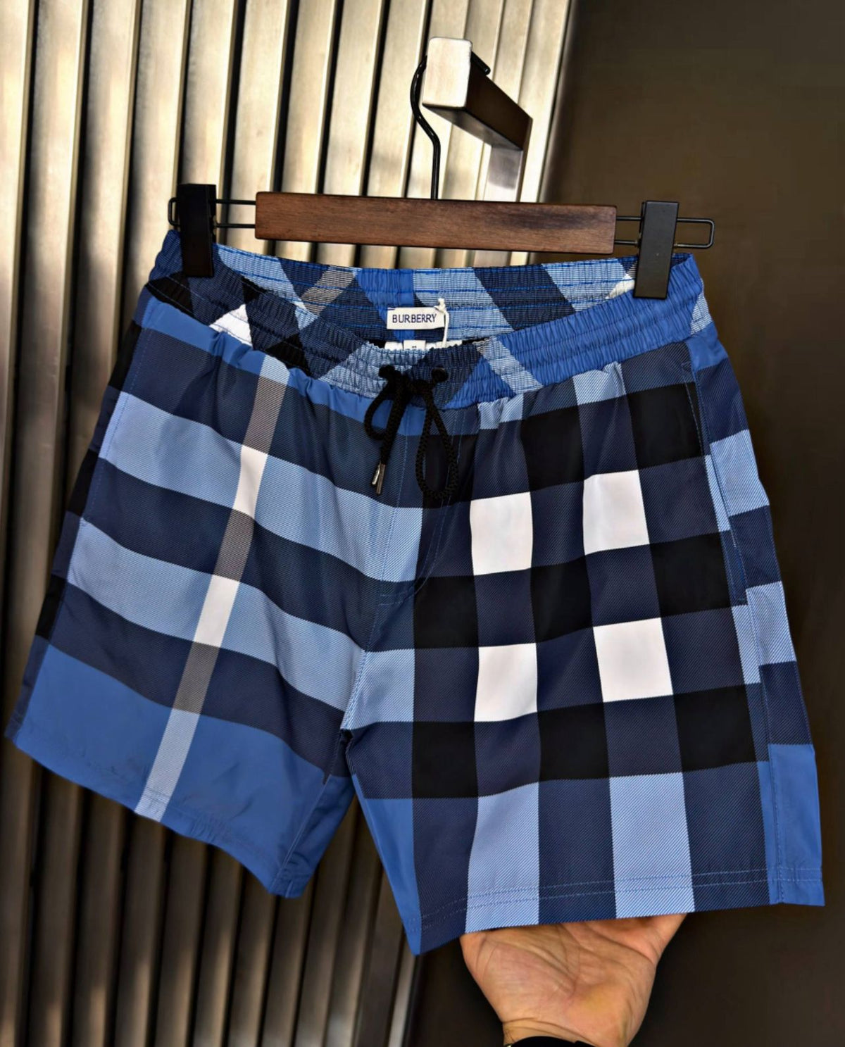 Costume Burberry 001