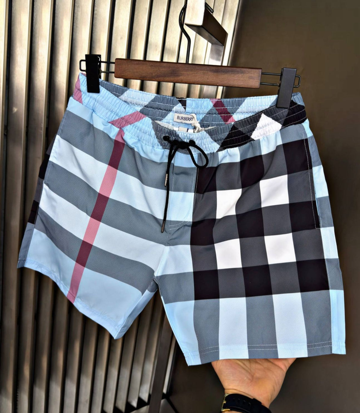 Costume Burberry 001