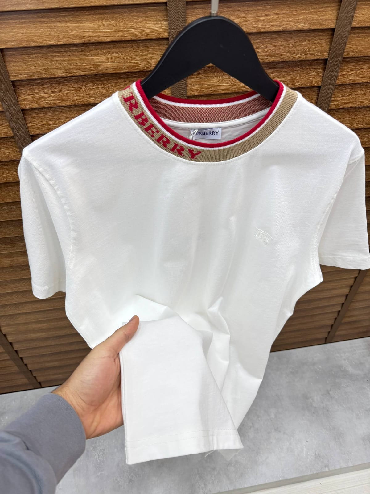 T-shirt Burberry 001