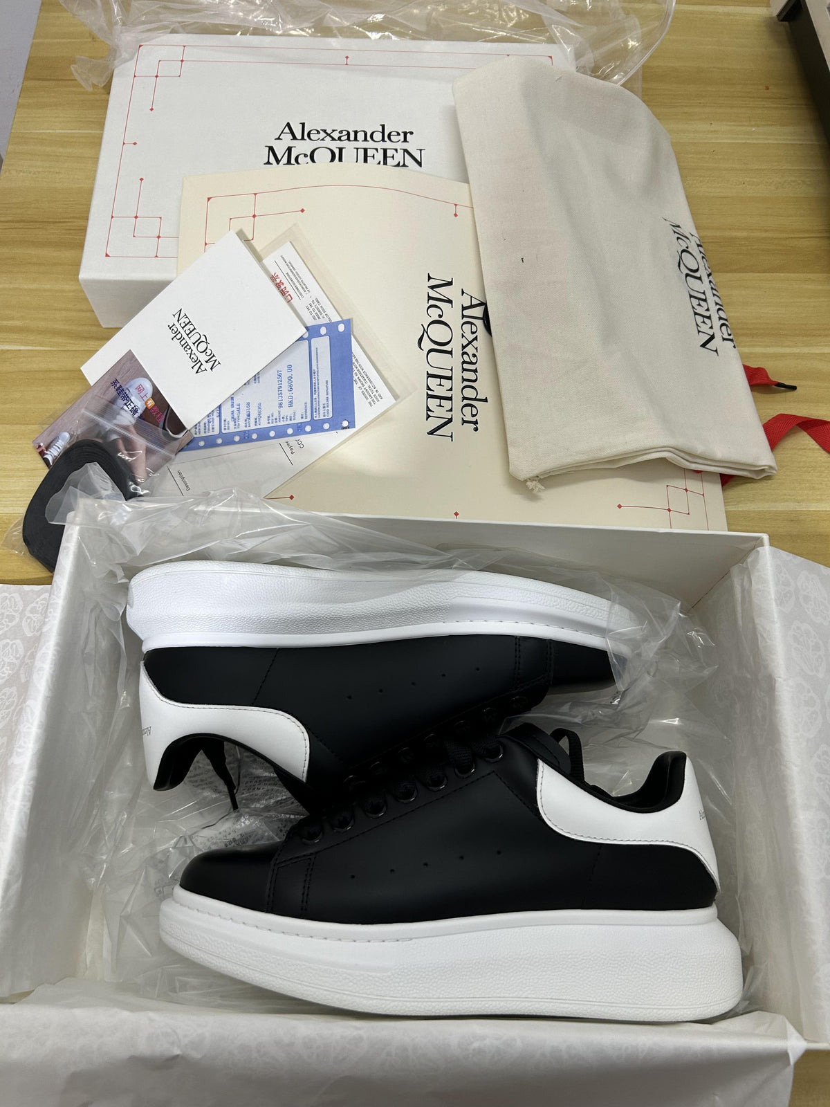 Alexander Mcqueen Nera/Bianca