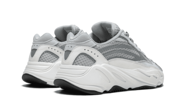 yeezy 700 V2 Static